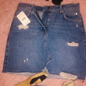 NWT Free People Distressed Denim Mini Size 28